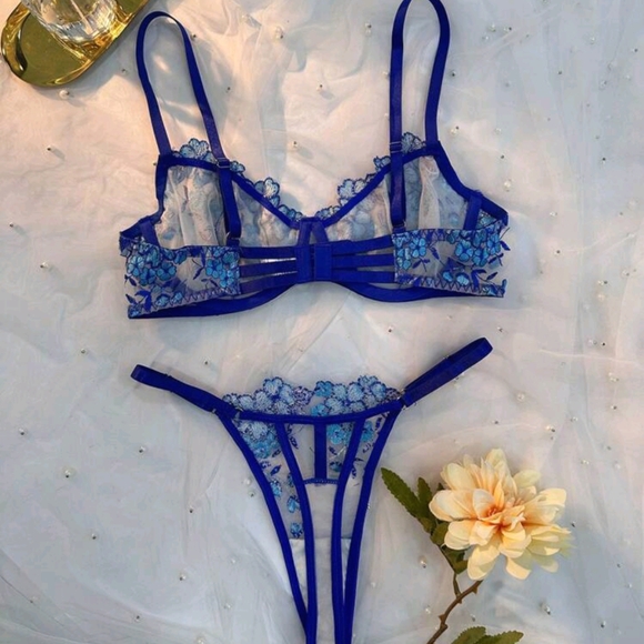 Women's Floral Embroidery Bra & Panty Underwear Lingerie Set - Picture 7 of 8